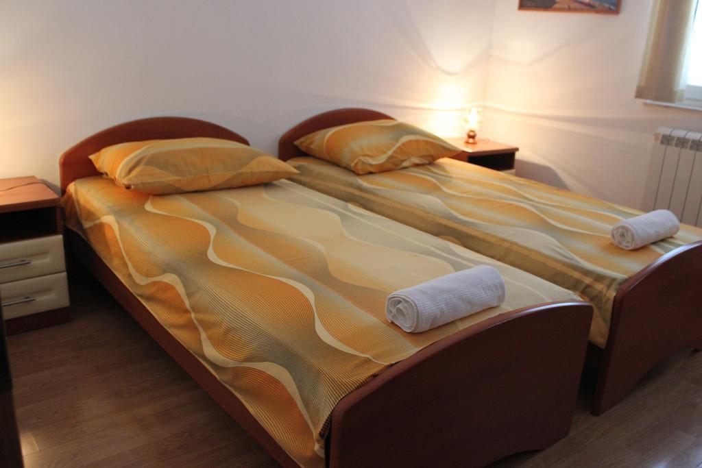 Apartments Lucija Сегет-Враниця Екстер'єр фото