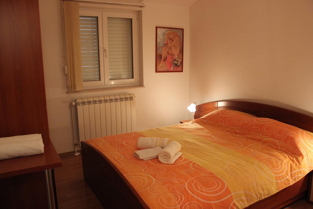 Apartments Lucija Сегет-Враниця Екстер'єр фото