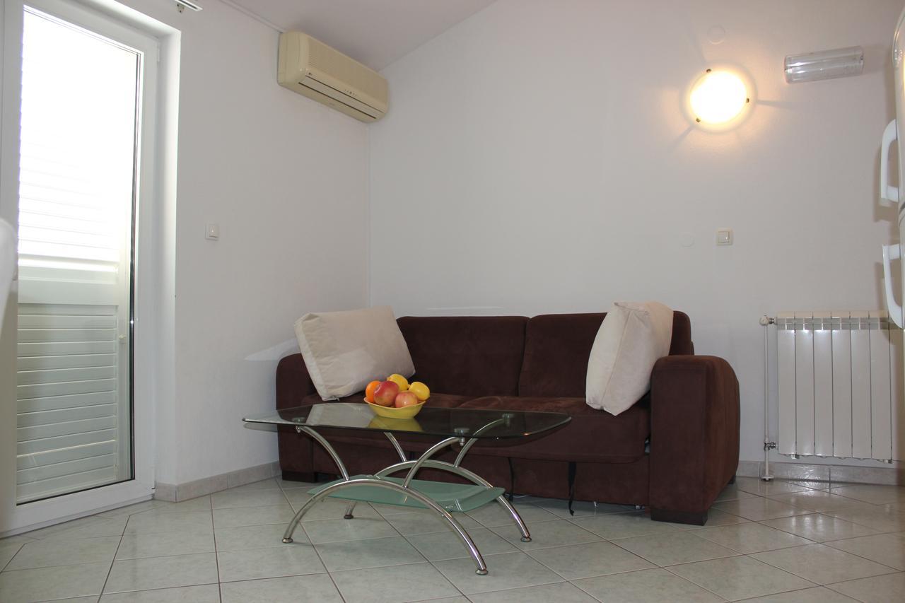 Apartments Lucija Сегет-Враниця Екстер'єр фото