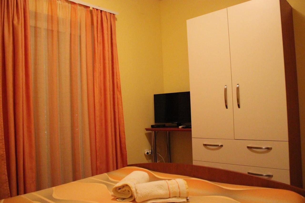 Apartments Lucija Сегет-Враниця Екстер'єр фото